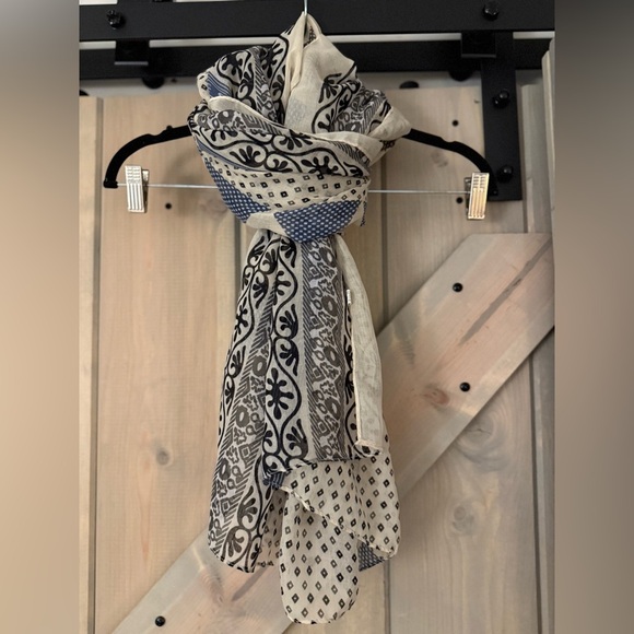 NWOT Boho Blanket Scarf - Picture 1 of 9